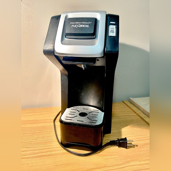 Hamilton Beach Flexbrew Single-Serve Coffee Maker or Machine - Picture 2 of 4